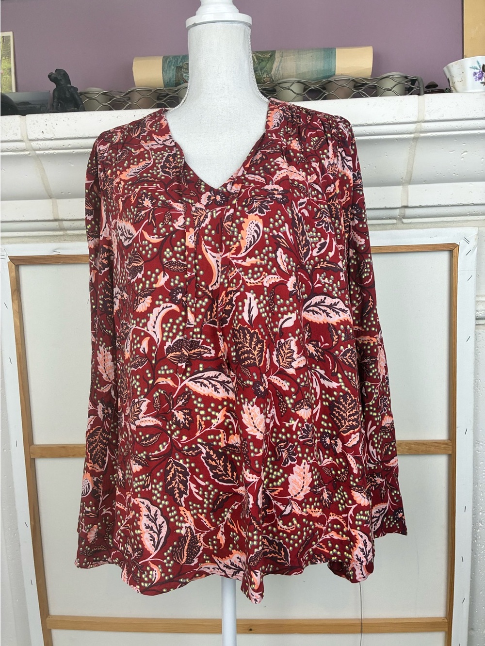 Jessica Simpson NWT Cottagecore Floral Tie V-Neck Bell Sleeve Blouse runs big